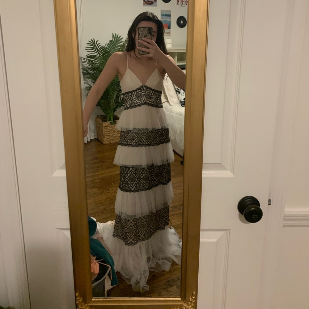 New with tags BCBG MAXAZRIA gown/dress - Picture 2 of 9